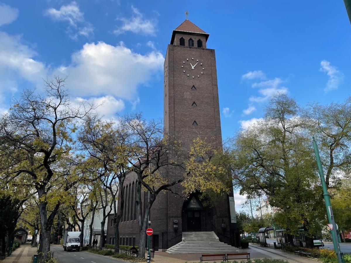 Appartamento Synagoge View Loft Bestern Szeged Esterno foto